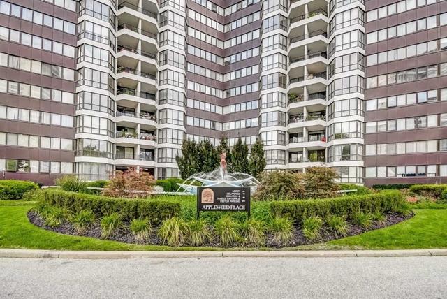 2510 - 1333 Bloor St, Condo with 3 bedrooms, 2 bathrooms and 1 parking in Mississauga ON | Image 12