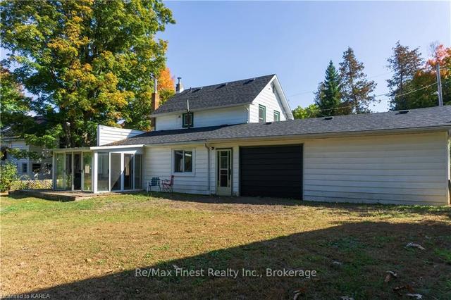254 River St W, House detached with 2 bedrooms, 2 bathrooms and 4 parking in Tweed ON | Image 4