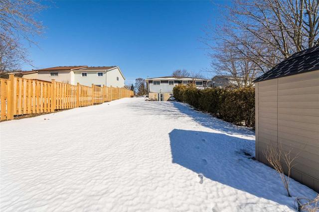 60 Nickolas Cres, House semidetached with 3 bedrooms, 2 bathrooms and 4 parking in Cambridge ON | Image 19