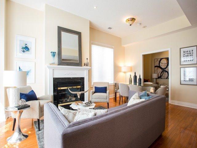 Th 25 - 2 Rean Dr, Townhouse with 2 bedrooms, 3 bathrooms and 2 parking in Toronto ON | Image 3