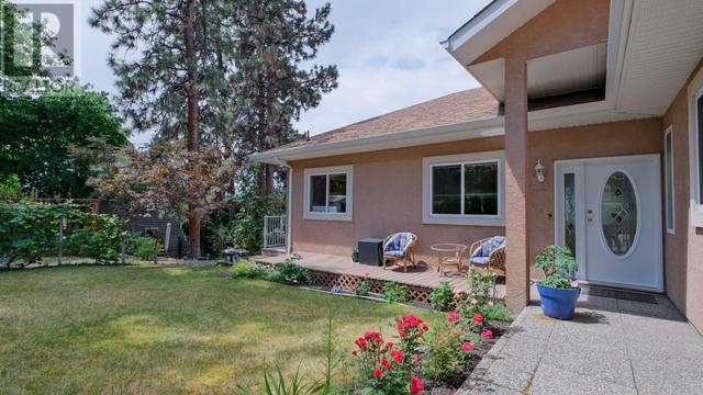 2188 Bennett Road, House detached with 4 bedrooms, 3 bathrooms and 4 parking in Kelowna BC | Image 38