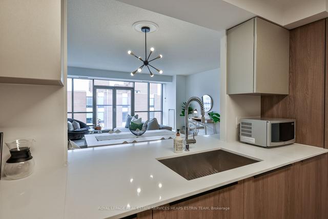 703 - 3 Mcalpine St, Condo with 2 bedrooms, 2 bathrooms and 1 parking in Toronto ON | Image 24