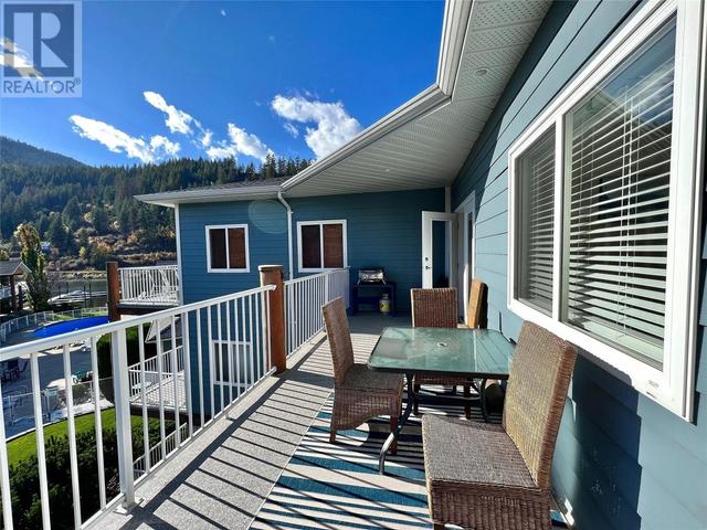 b304 - 1118 Riverside Avenue, Condo with 2 bedrooms, 2 bathrooms and 2 parking in Sicamous BC | Image 28