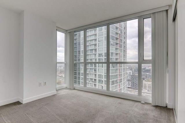 3715 - 75 Queens Wharf Rd, Condo with 2 bedrooms, 2 bathrooms and 1 parking in Toronto ON | Image 10