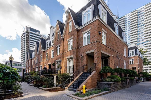 10 - 85 Lillian St, Townhouse with 2 bedrooms, 2 bathrooms and 1 parking in Toronto ON | Image 1