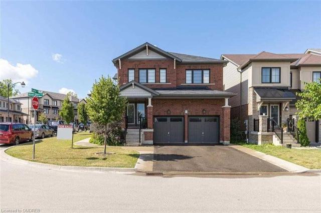 92 West Glen Ave, House detached with 4 bedrooms, 4 bathrooms and 4 parking in Hamilton ON | Card Image