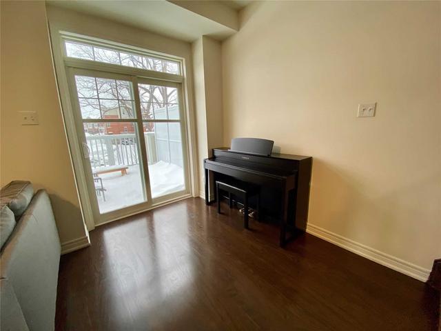 118 Roy Grove Way, Townhouse with 3 bedrooms, 3 bathrooms and 2 parking in Markham ON | Image 6