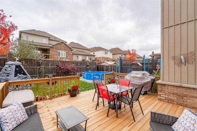 18 Trimble Cres, House detached with 4 bedrooms, 3 bathrooms and 4 parking in Guelph ON | Image 21