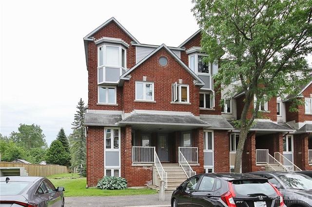 406 Briston Private, House attached with 2 bedrooms, 2 bathrooms and 1 parking in Ottawa ON | Image 1