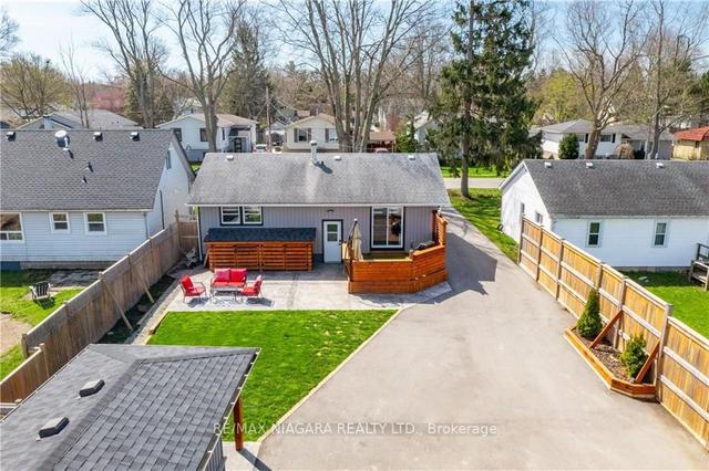 3848 Disher St, House detached with 2 bedrooms, 2 bathrooms and 13 parking in Fort Erie ON | Image 22