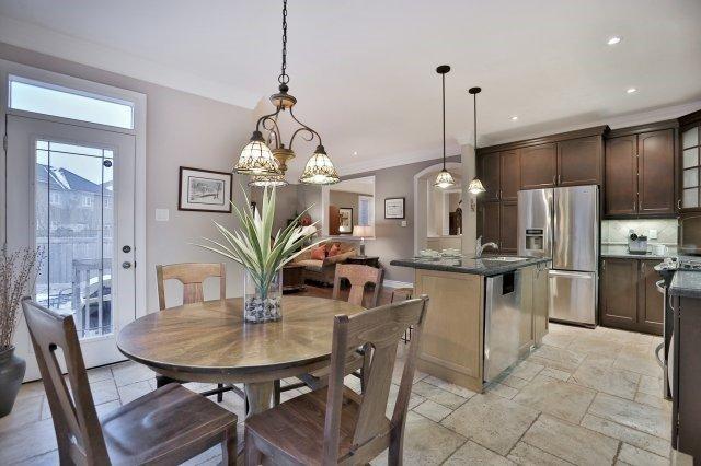 1245 Jezero Cres, House detached with 4 bedrooms, 4 bathrooms and 2 parking in Oakville ON | Image 6