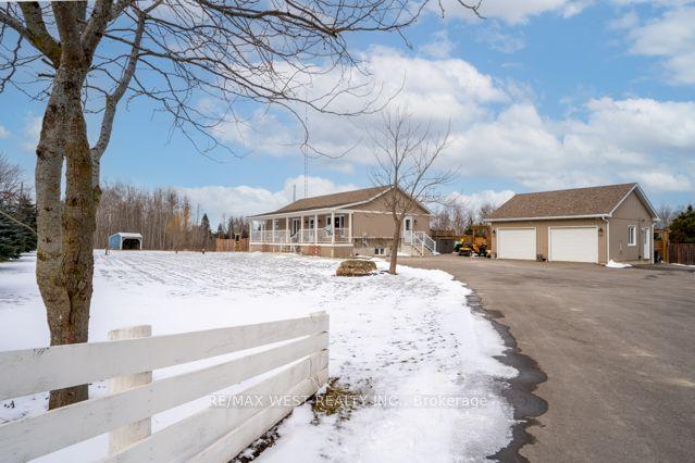 5893 Third Line, House detached with 3 bedrooms, 2 bathrooms and 14 parking in Erin ON | Image 1