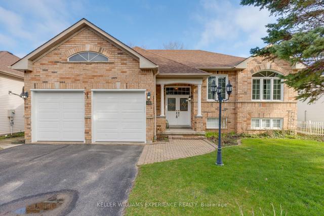 45 Bush Cres, House detached with 2 bedrooms, 3 bathrooms and 6 parking in Wasaga Beach ON | Image 1
