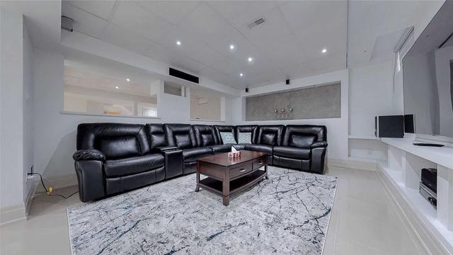 97 Lindbergh Dr, House detached with 5 bedrooms, 5 bathrooms and 6 parking in Vaughan ON | Image 30