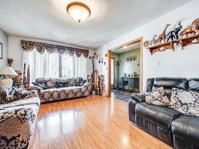 68 Birchfield Dr, House detached with 3 bedrooms, 2 bathrooms and 5 parking in Clarington ON | Image 36