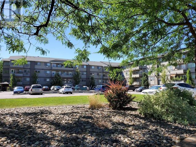 3700 - 28a Street Unit# 307, Condo with 2 bedrooms, 1 bathrooms and 1 parking in Vernon BC | Image 1