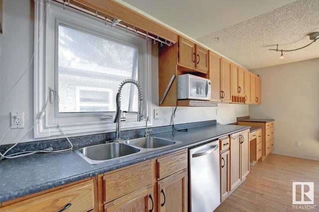 18706 54 Av Nw Nw, House detached with 3 bedrooms, 2 bathrooms and null parking in Edmonton AB | Image 9