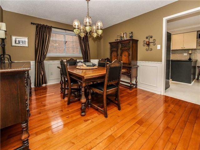 907 Leslie Valley Dr, House detached with 4 bedrooms, 3 bathrooms and 6 parking in Newmarket ON | Image 5