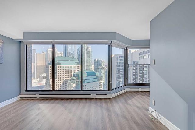 3307 - 65 Harbour Sq, Condo with 1 bedrooms, 1 bathrooms and 1 parking in Toronto ON | Image 21