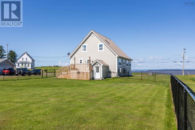 468 Lower Cove Road, House detached with 3 bedrooms, 1 bathrooms and null parking in Cumberland, Subd. A NS | Image 4