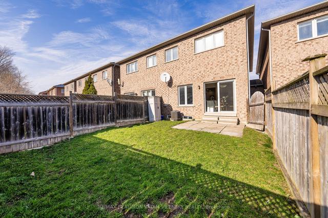 59 Lander Cres, House attached with 3 bedrooms, 4 bathrooms and 3 parking in Vaughan ON | Image 26