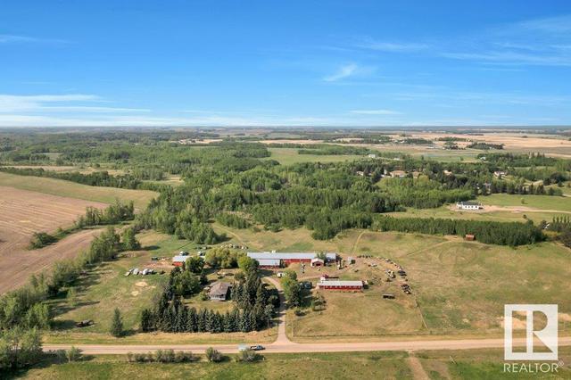 240034 Twp Rd 472, Rural Wetaskiwin County, AB, T9A1X1 | Card Image
