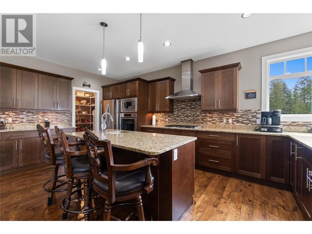 8097 Seed Road, House detached with 5 bedrooms, 4 bathrooms and 4 parking in North Okanagan F BC | Image 16