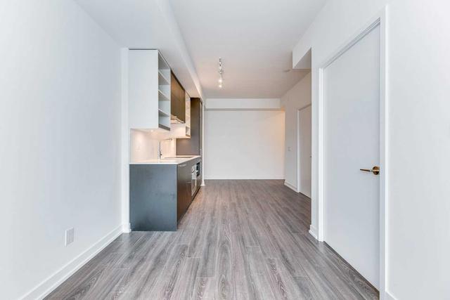 street - 2504-20 Edward St, Condo with 1 bedrooms, 1 bathrooms and 0 parking in Toronto ON | Image 3