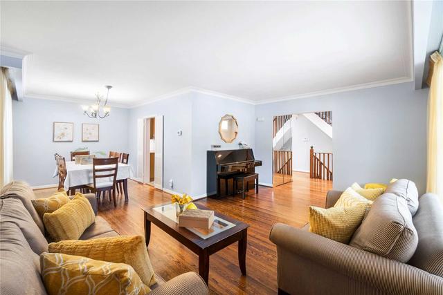 57 Danville Dr, House detached with 4 bedrooms, 4 bathrooms and 3 parking in Toronto ON | Image 3