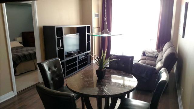 504 - 1055 Southdown Rd, Condo with 1 bedrooms, 1 bathrooms and 1 parking in Mississauga ON | Image 1