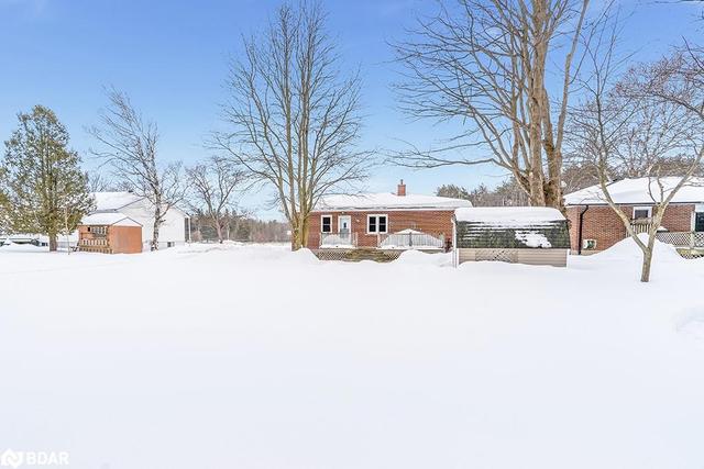 2310 Hwy 11 S, House detached with 3 bedrooms, 1 bathrooms and 6 parking in Oro Medonte ON | Image 17