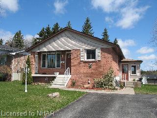 832 Burnham St, House detached with 3 bedrooms, 3 bathrooms and 0 parking in Cobourg ON | Image 1