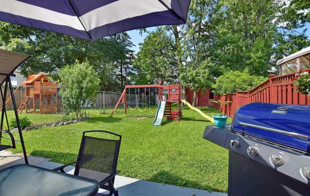 654 Radisson Ave, House semidetached with 3 bedrooms, 2 bathrooms and 3 parking in Oshawa ON | Image 31