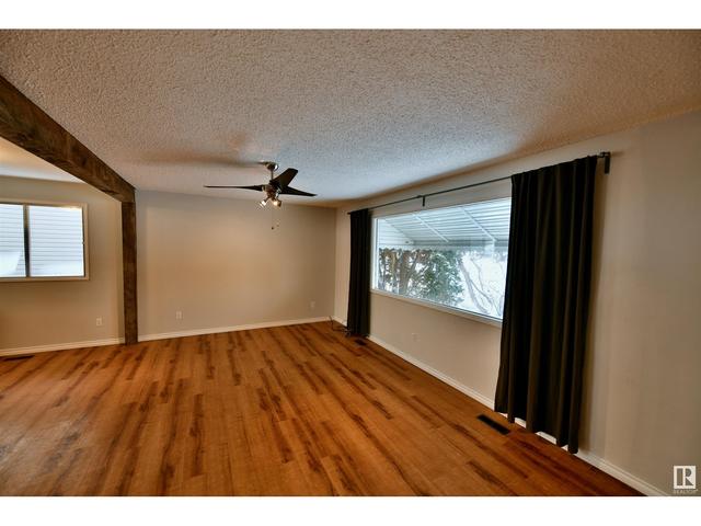 4809 52 St, House detached with 4 bedrooms, 2 bathrooms and null parking in Glendon AB | Image 3
