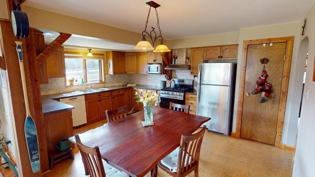 4423 Highway 95, House detached with 3 bedrooms, 2 bathrooms and null parking in Columbia Shuswap A BC | Image 11
