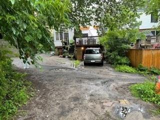 342* Lee Ave, Home with 3 bedrooms, 2 bathrooms and 0 parking in Toronto ON | Image 9