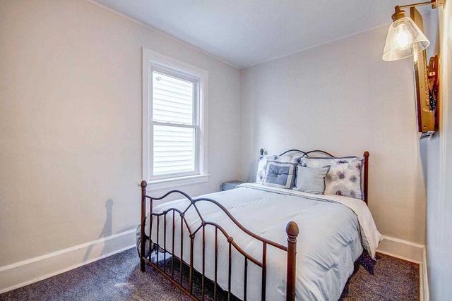 79 Kent Rd, House semidetached with 3 bedrooms, 1 bathrooms and 0 parking in Toronto ON | Image 7