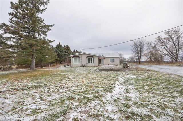 3650 Highway 2, House detached with 2 bedrooms, 1 bathrooms and 20 parking in Kingston ON | Image 46