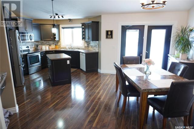 203 Maple Street, House detached with 4 bedrooms, 3 bathrooms and null parking in Strasbourg SK | Image 8