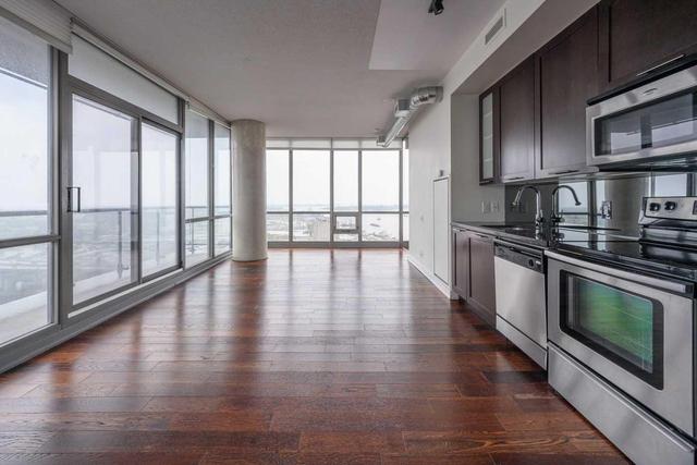 1904 - 33 Mill St, Condo with 2 bedrooms, 2 bathrooms and 1 parking in Toronto ON | Image 6