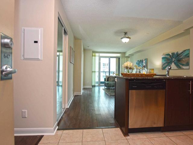 647 - 525 Wilson Ave, Condo with 1 bedrooms, 1 bathrooms and 1 parking in Toronto ON | Image 14