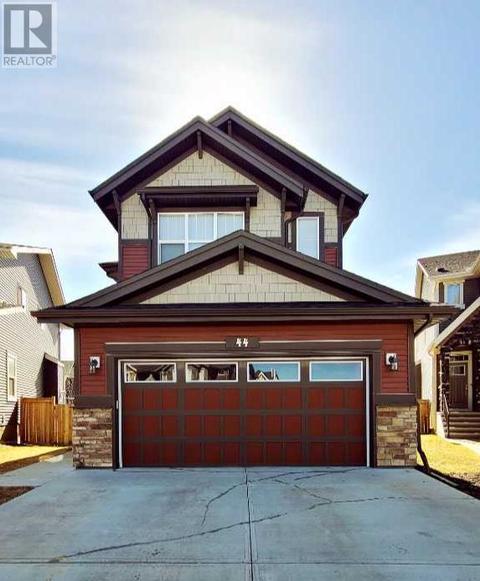 44 Sunrise Crescent, House detached with 3 bedrooms, 2 bathrooms and 5 parking in Cochrane AB | Card Image