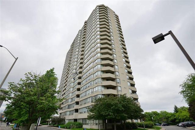 601 - 400 Webb Drive, House attached with 2 bedrooms, 1 bathrooms and 1 parking in Mississauga ON | Image 2