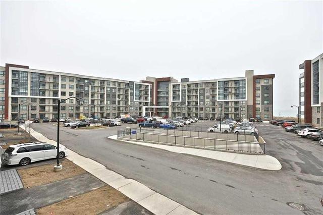 1 - 115 Shoreview Pl, Townhouse with 3 bedrooms, 3 bathrooms and 1 parking in Hamilton ON | Image 11
