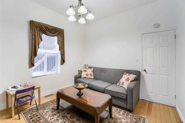 541 Ossington Ave, House semidetached with 4 bedrooms, 3 bathrooms and 2 parking in Toronto ON | Image 22