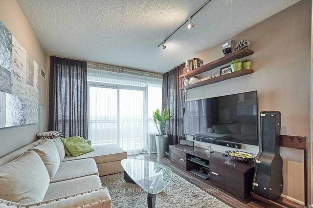 310 - 1235 Bayly St, Condo with 2 bedrooms, 2 bathrooms and 1 parking in Pickering ON | Image 3