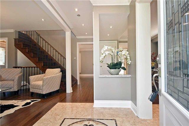 5745 Montevideo Rd, House detached with 3 bedrooms, 4 bathrooms and 5 parking in Mississauga ON | Image 3