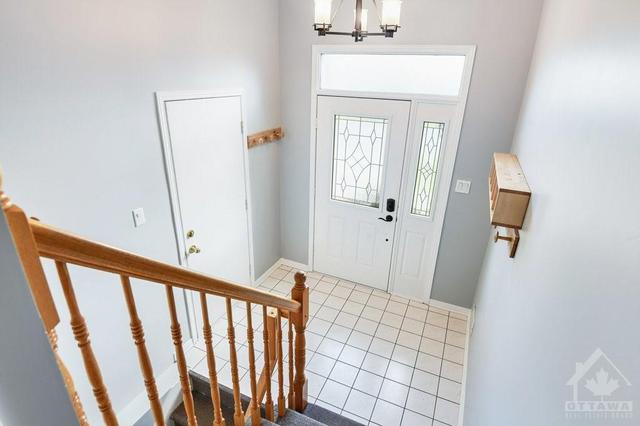 3131 Lemay Circle, House detached with 3 bedrooms, 3 bathrooms and 3 parking in Clarence Rockland ON | Image 3