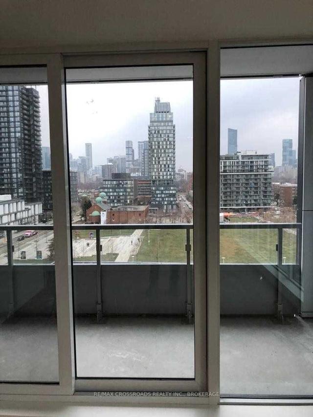 809w - 225 Sumach St, Condo with 2 bedrooms, 2 bathrooms and 1 parking in Toronto ON | Image 10