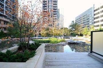 th12 - 23 Sheppard St E, Condo with 3 bedrooms, 2 bathrooms and 1 parking in Toronto ON | Image 6